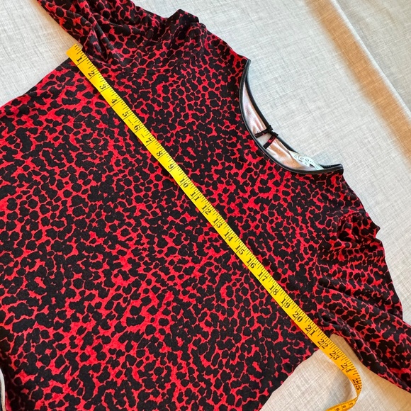 Cleo Petites Red & Black Animal Print Top XL w/ Faux Leather Trim Long Sleeve - Picture 9 of 13